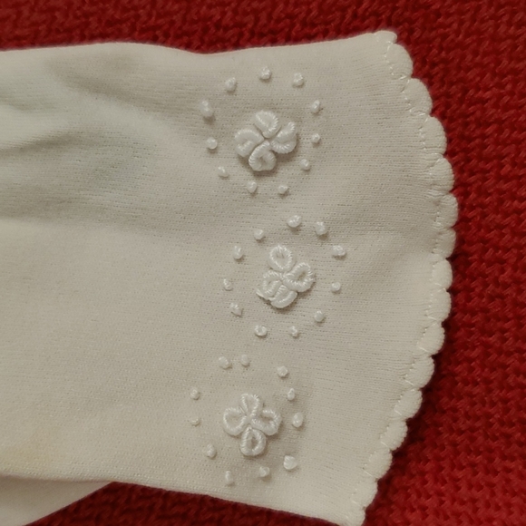 Vintage child size ivory cream gloves 1st Communion Confirmation dress - Picture 4 of 13